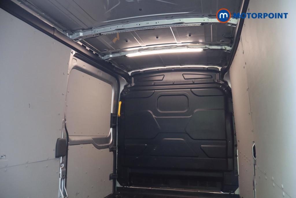 Ford Transit Limited Automatic Diesel Medium Roof Van - Stock Number (1614675) - 18th supplementary image