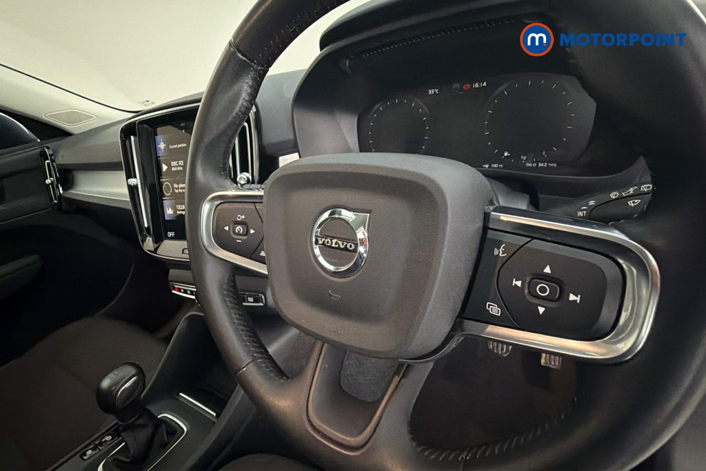 Volvo Xc40 Momentum Manual Petrol SUV - Stock Number (1623208) - 5th supplementary image