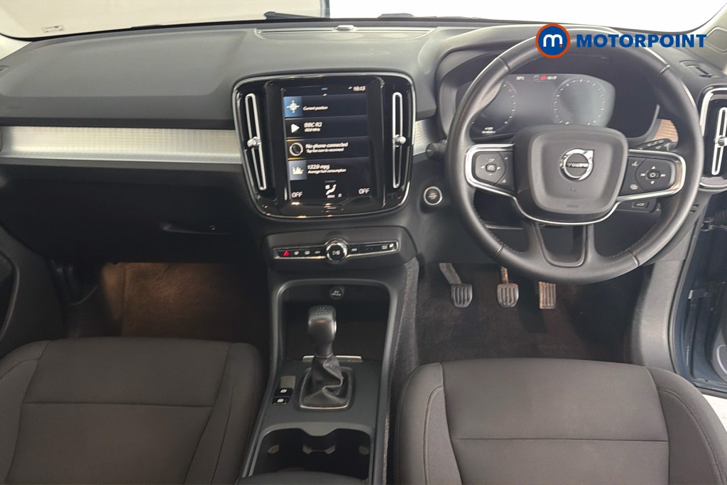 Volvo Xc40 Momentum Manual Petrol SUV - Stock Number (1623208) - 1st supplementary image