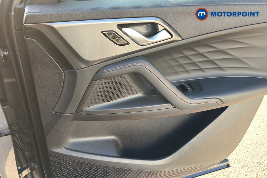 Mg Motor Uk HS Trophy Automatic Petrol-Electric Hybrid SUV - Stock Number (1629782) - 18th supplementary image