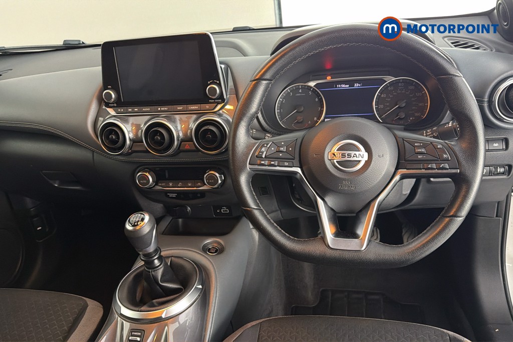 Nissan Juke N-Connecta Manual Petrol SUV - Stock Number (1630602) - 2nd supplementary image