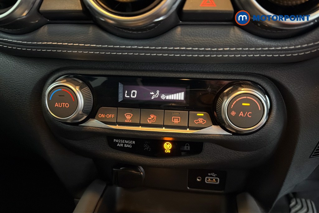 Nissan Juke N-Connecta Manual Petrol SUV - Stock Number (1630602) - 12th supplementary image