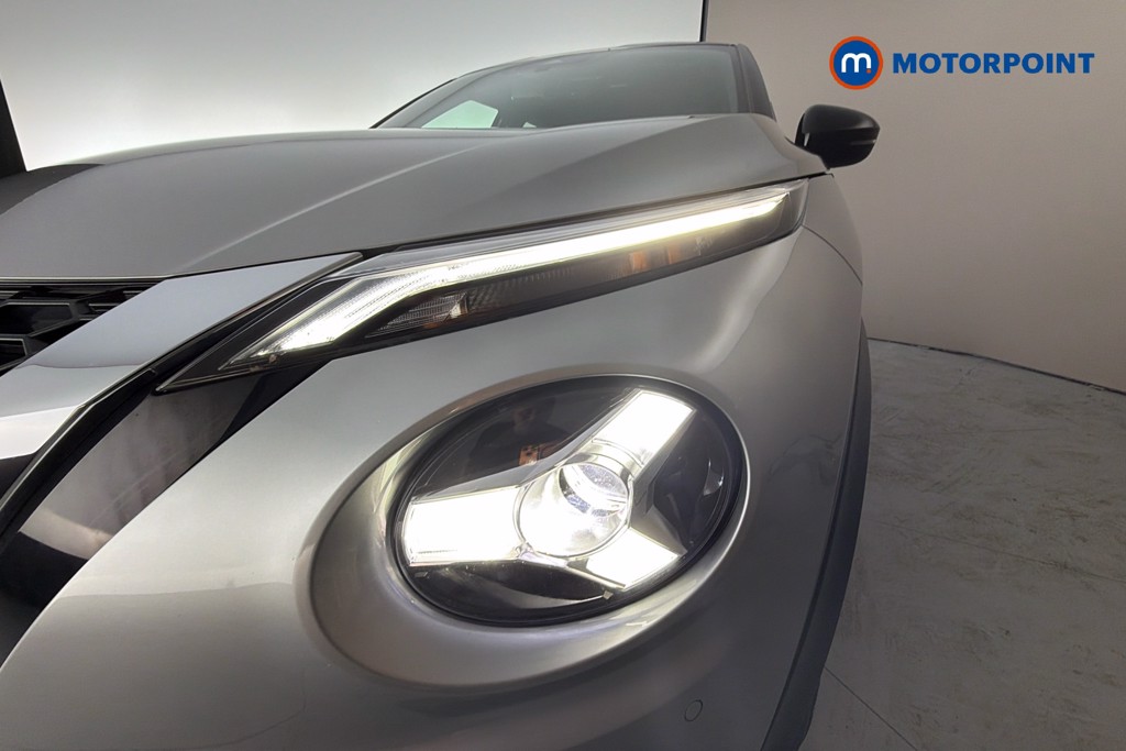 Nissan Juke N-Connecta Manual Petrol SUV - Stock Number (1630602) - 44th supplementary image