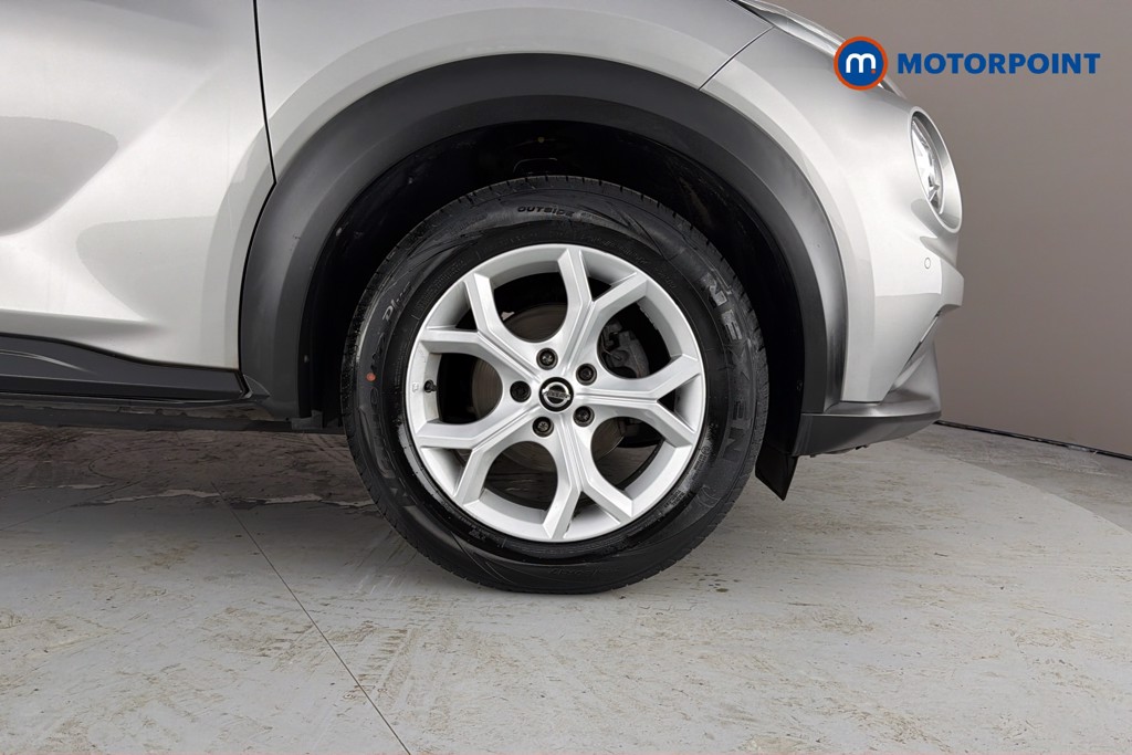 Nissan Juke N-Connecta Manual Petrol SUV - Stock Number (1630602) - 50th supplementary image