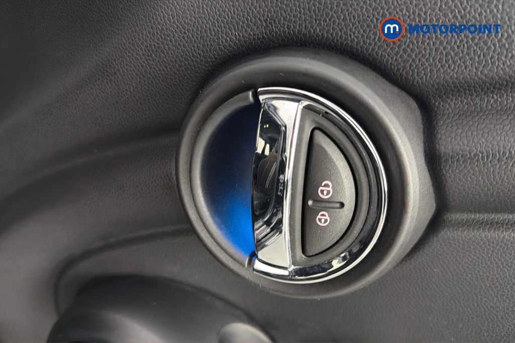 Mini Hatchback Cooper Sport Manual Petrol Hatchback - Stock Number (1636266) - 42nd supplementary image