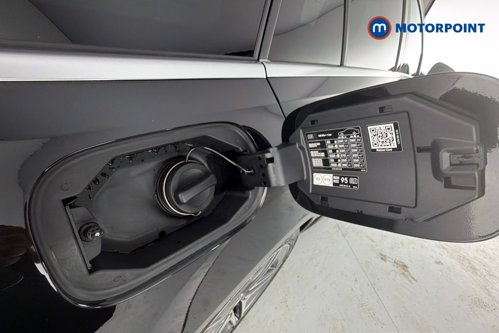 Mercedes-Benz C Class Amg Line Automatic Petrol Estate - Stock Number (1637136) - 41st supplementary image