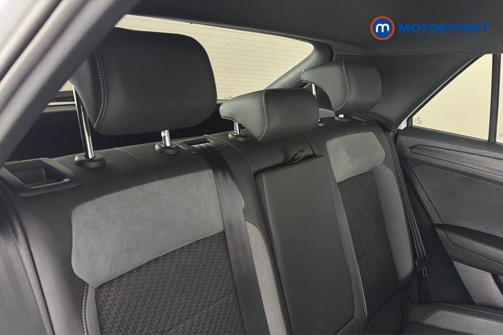 Volkswagen T-Roc R-Line Automatic Petrol SUV - Stock Number (1637265) - 28th supplementary image
