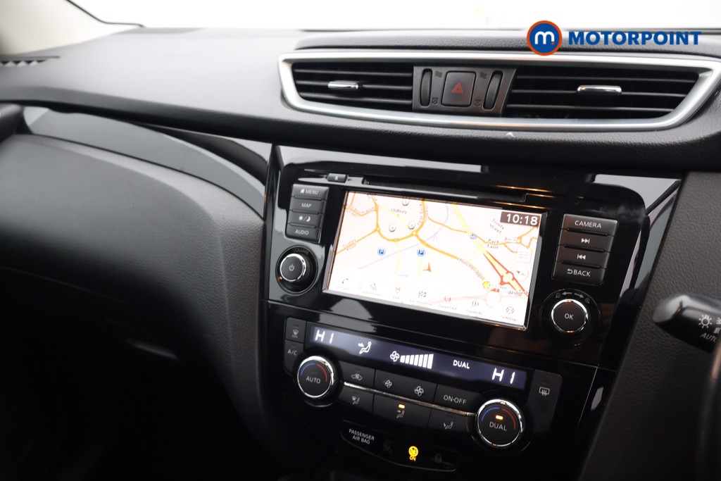 Nissan Qashqai Acenta Premium Manual Petrol SUV - Stock Number (1637957) - 9th supplementary image