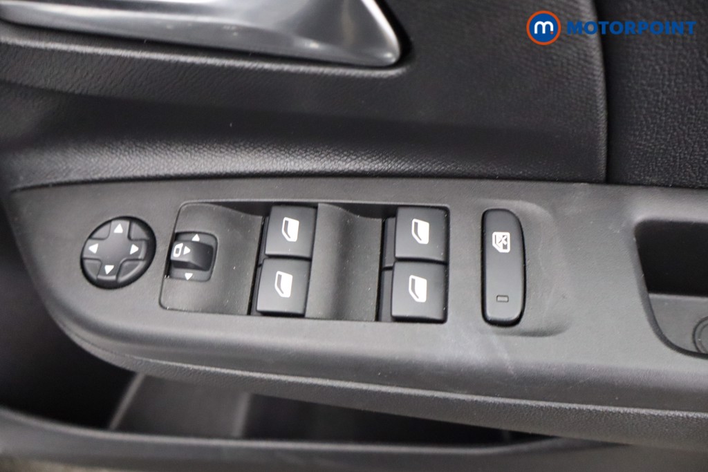 Vauxhall Corsa Elite Edition Manual Petrol Hatchback - Stock Number (1640115) - 3rd supplementary image