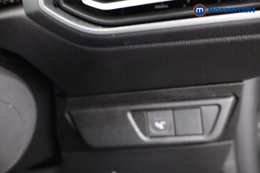 Dacia Sandero Expression Manual Petrol Hatchback - Stock Number (1641194) - 11th supplementary image
