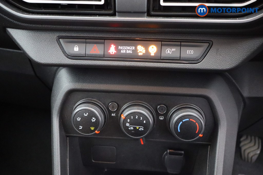 Dacia Sandero Expression Manual Petrol Hatchback - Stock Number (1641194) - 14th supplementary image