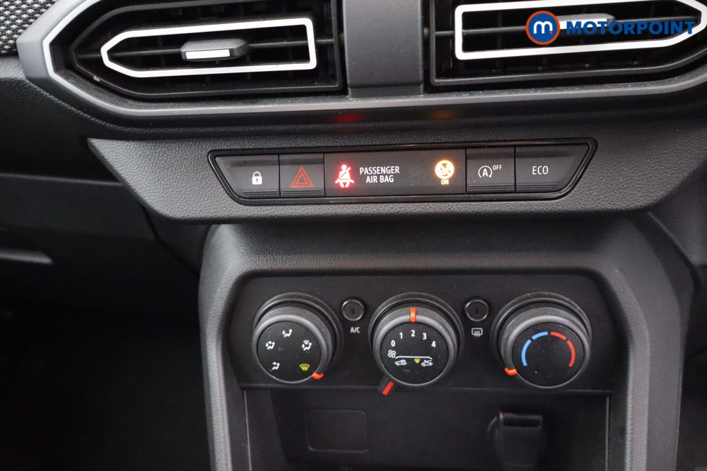Dacia Sandero Expression Manual Petrol Hatchback - Stock Number (1641195) - 15th supplementary image