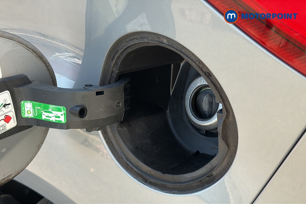 Ford Ecosport Titanium Manual Petrol SUV - Stock Number (1642350) - 41st supplementary image