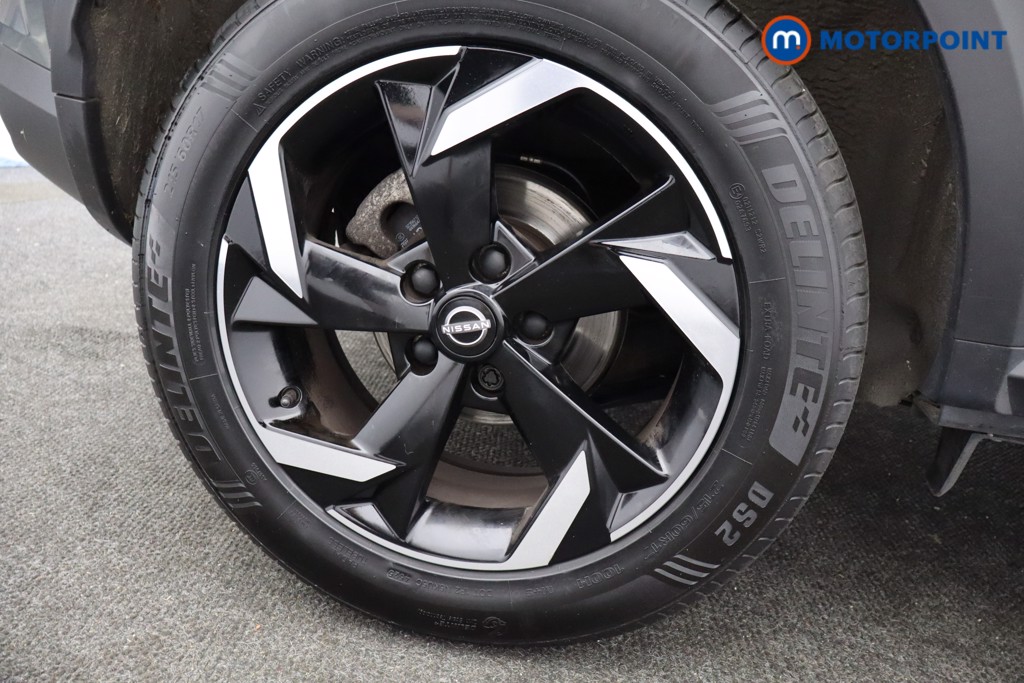 Nissan Juke N-Connecta Manual Petrol SUV - Stock Number (1642361) - 8th supplementary image
