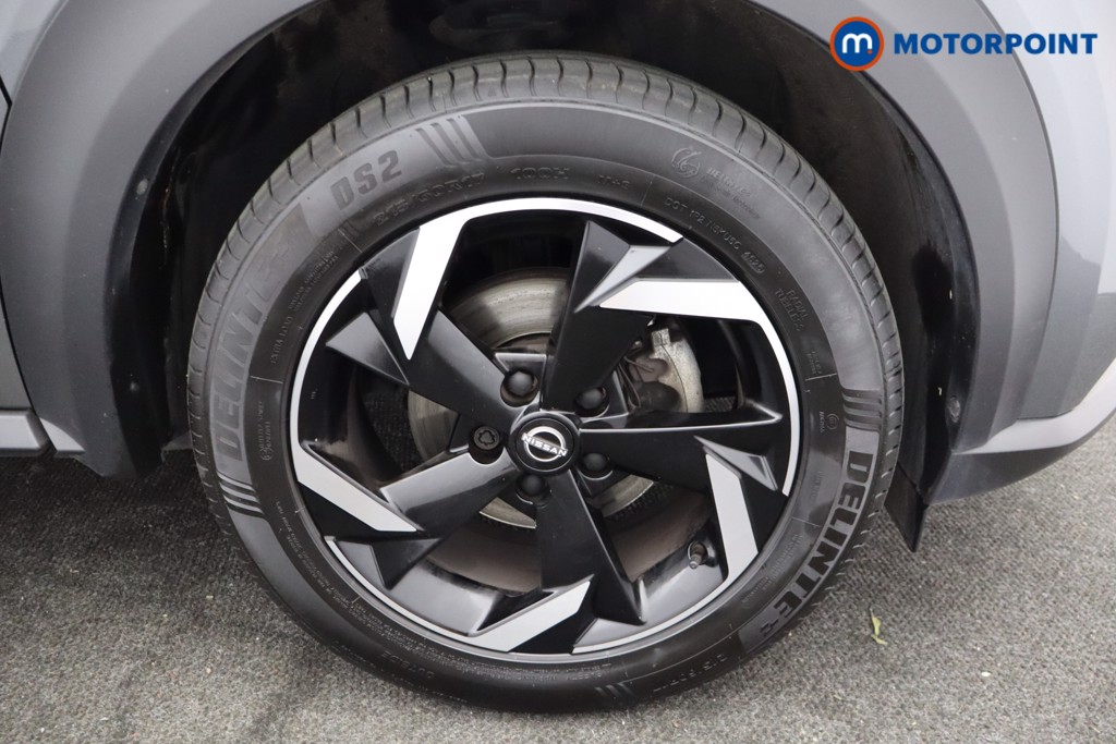 Nissan Juke N-Connecta Manual Petrol SUV - Stock Number (1642361) - 26th supplementary image