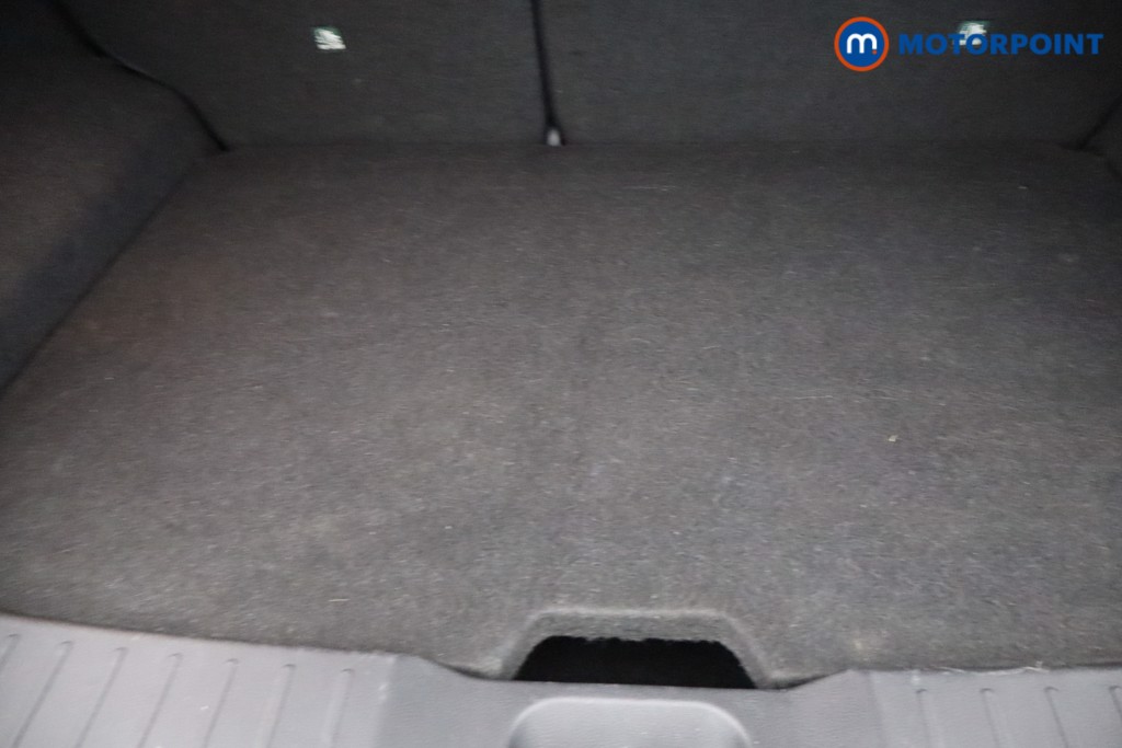 Nissan Juke N-Connecta Manual Petrol SUV - Stock Number (1642392) - 6th supplementary image