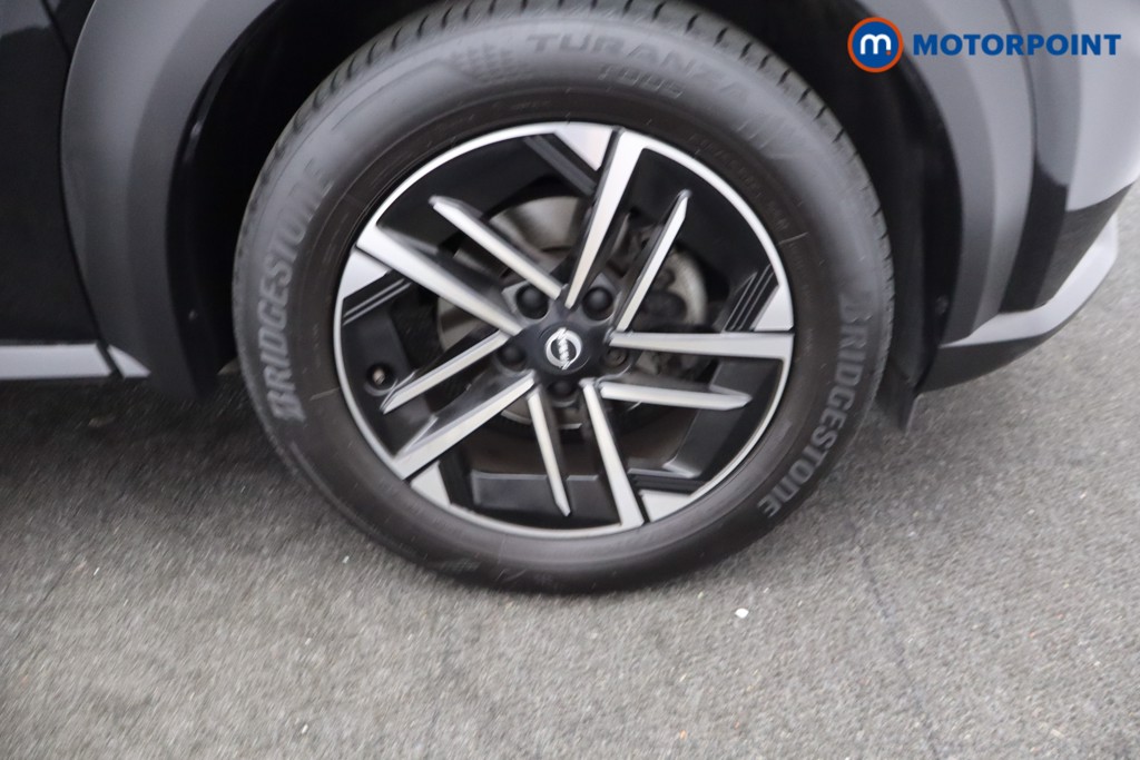 Nissan Juke N-Connecta Manual Petrol SUV - Stock Number (1642392) - 23rd supplementary image