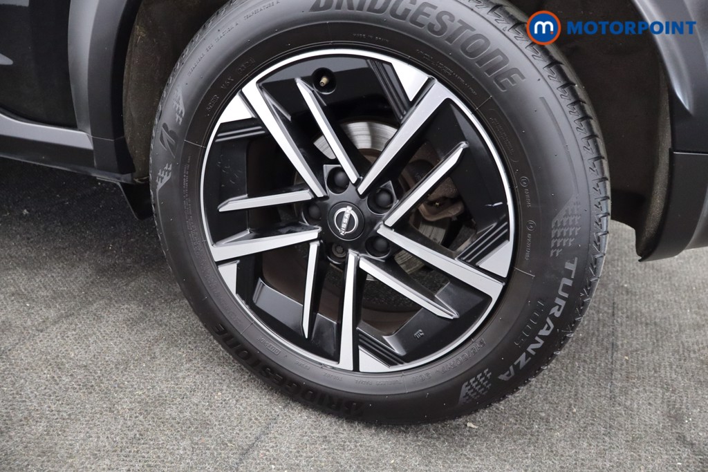 Nissan Juke N-Connecta Manual Petrol SUV - Stock Number (1642392) - 28th supplementary image