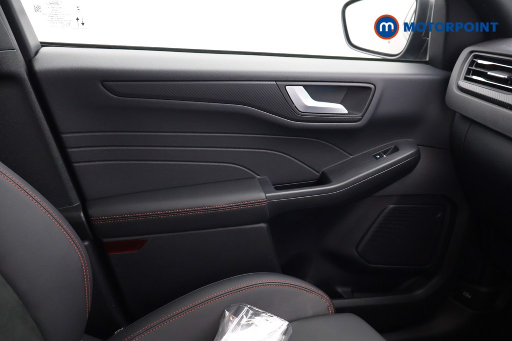 Ford Kuga St-Line Automatic Petrol-Electric Hybrid SUV - Stock Number (1643241) - 11th supplementary image