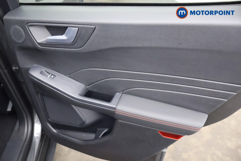 Ford Kuga St-Line Automatic Petrol-Electric Hybrid SUV - Stock Number (1643241) - 17th supplementary image