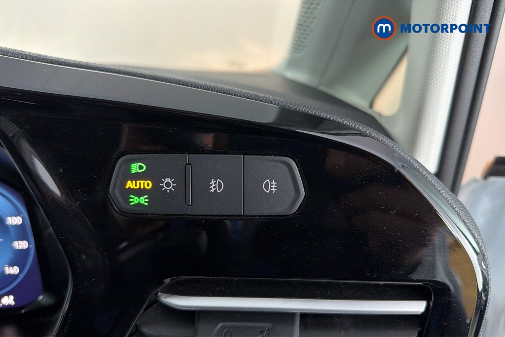 Ford Transit Connect Limited Automatic Petrol Plug-In Hybrid Panel Van - Stock Number (1643771) - 18th supplementary image