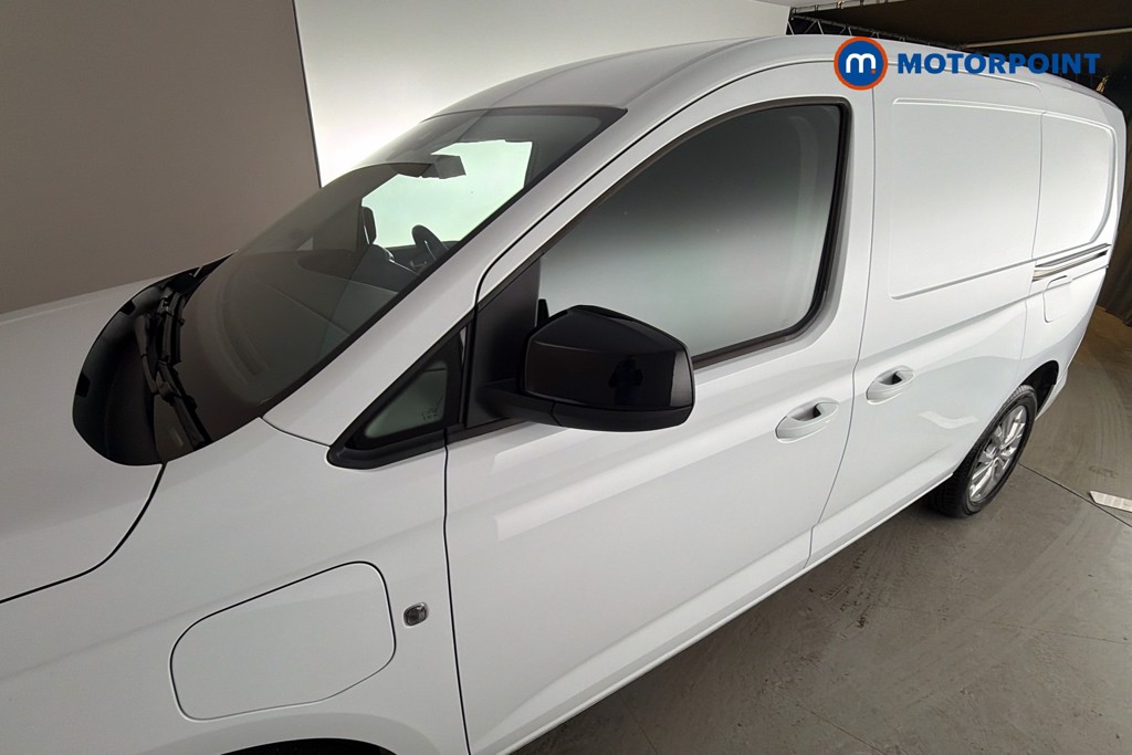 Ford Transit Connect Limited Automatic Petrol Plug-In Hybrid Panel Van - Stock Number (1643771) - 43rd supplementary image