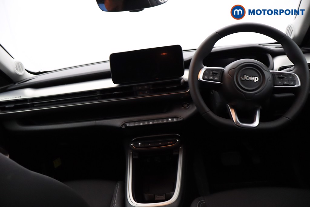 Jeep Avenger Summit Automatic Electric SUV - Stock Number (1643822) - 9th supplementary image