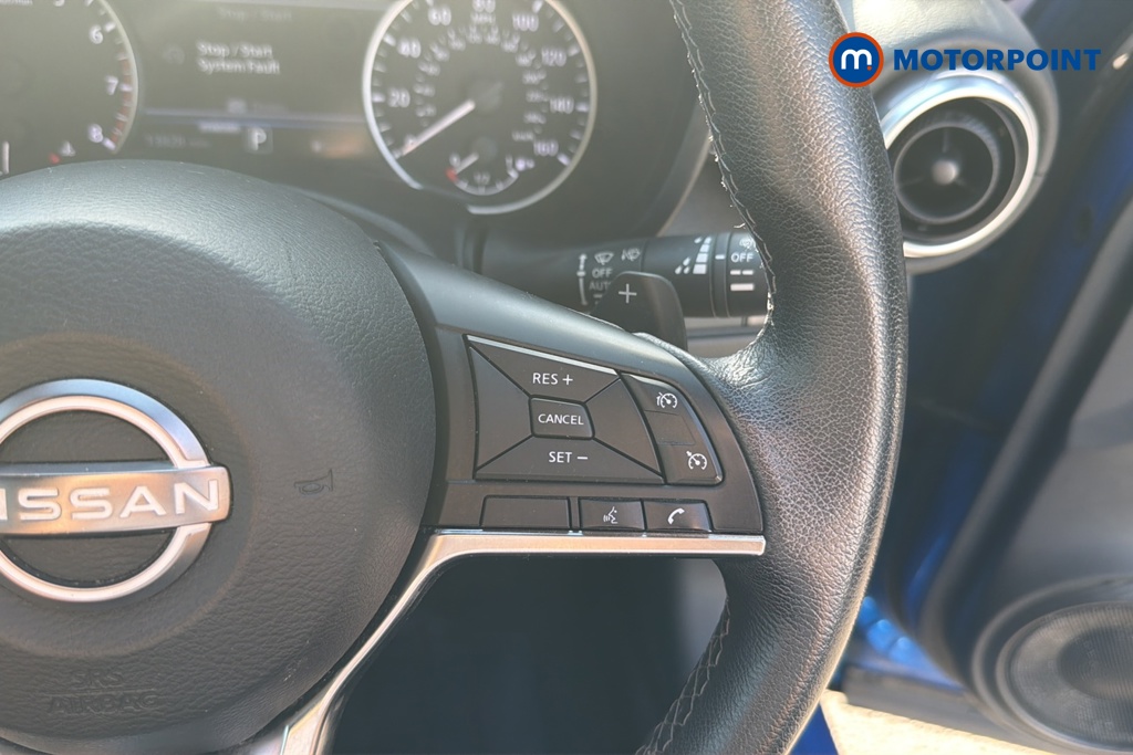 Nissan Juke N-Connecta Automatic Petrol SUV - Stock Number (1643954) - 3rd supplementary image