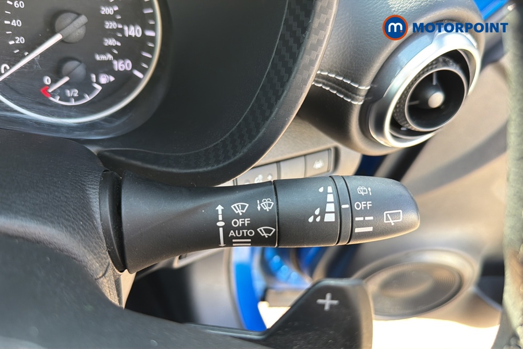 Nissan Juke N-Connecta Automatic Petrol SUV - Stock Number (1643954) - 6th supplementary image
