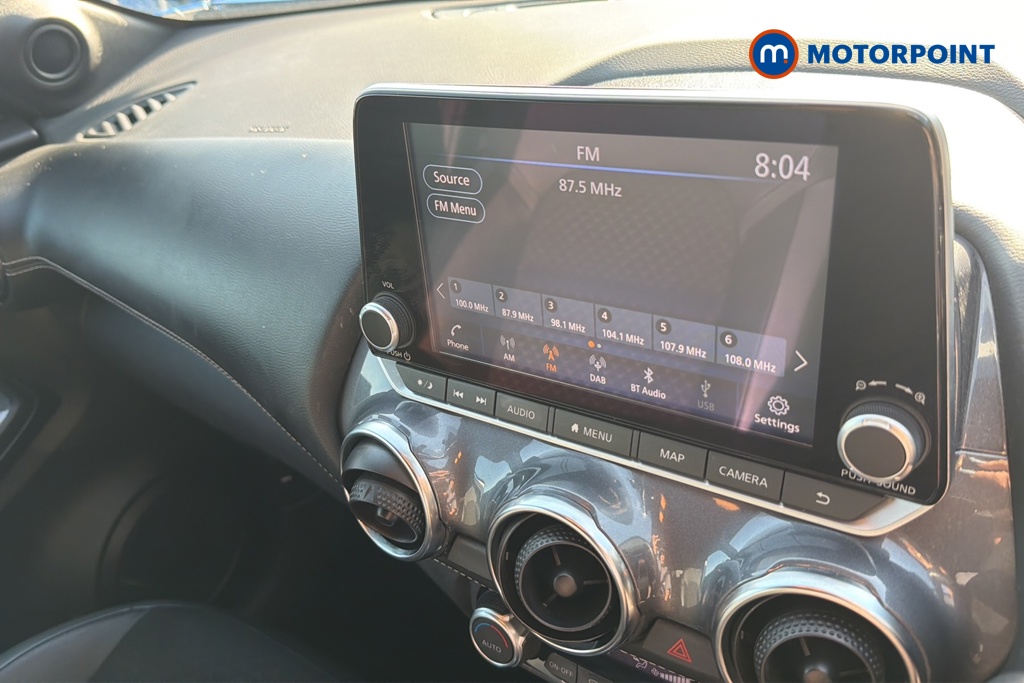 Nissan Juke N-Connecta Automatic Petrol SUV - Stock Number (1643954) - 8th supplementary image