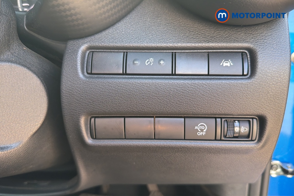 Nissan Juke N-Connecta Automatic Petrol SUV - Stock Number (1643954) - 11th supplementary image