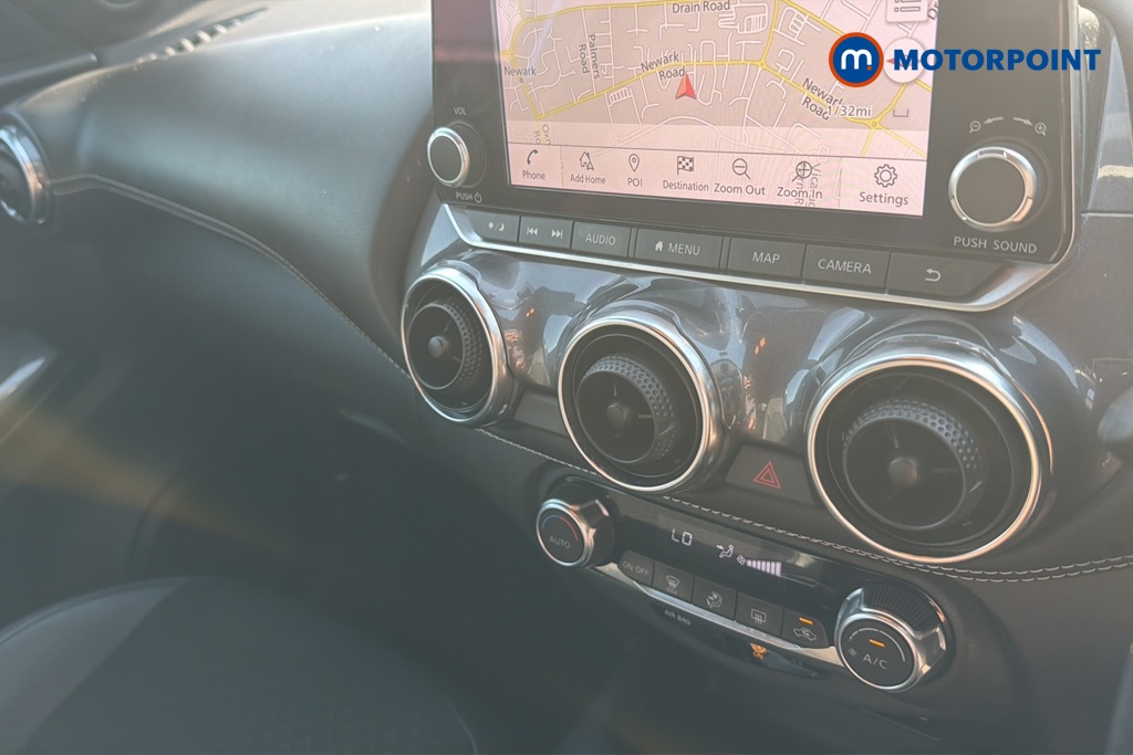 Nissan Juke N-Connecta Automatic Petrol SUV - Stock Number (1643954) - 12th supplementary image