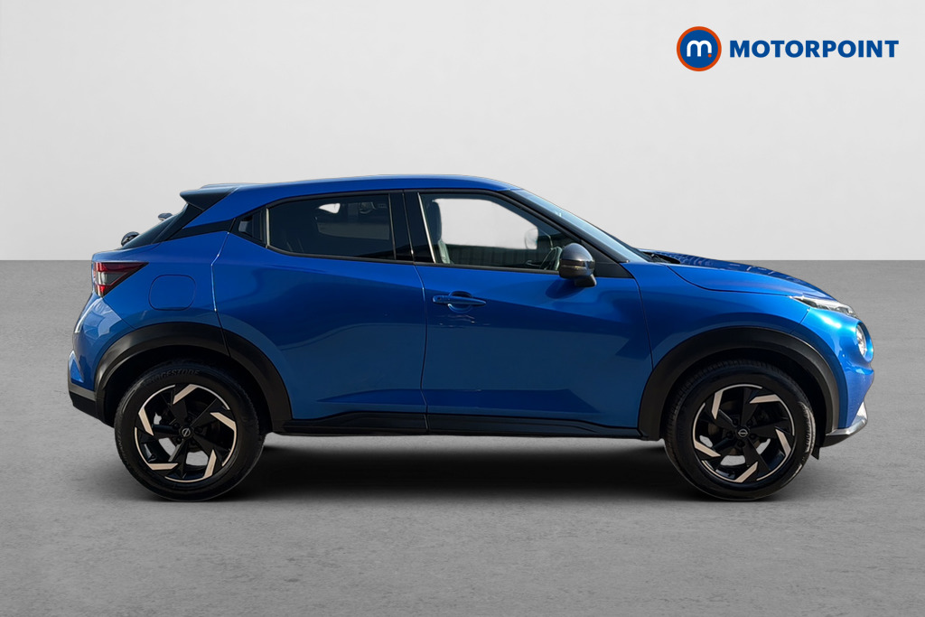 Nissan Juke N-Connecta Automatic Petrol SUV - Stock Number (1643954) - Passenger side