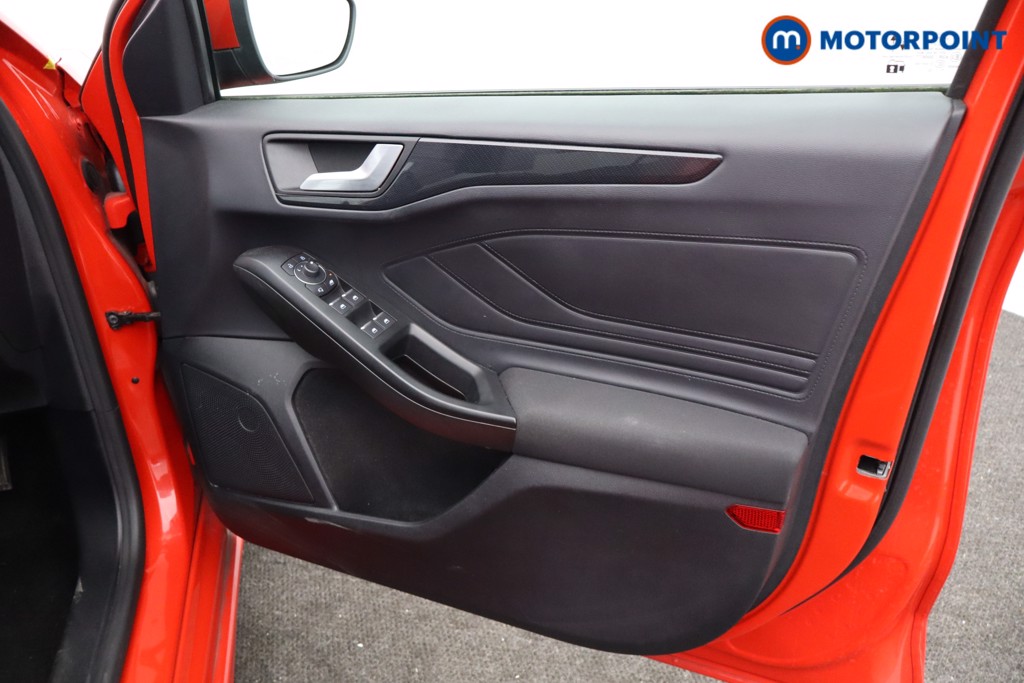 Ford Focus St-Line Manual Petrol Hatchback - Stock Number (1644062) - 2nd supplementary image