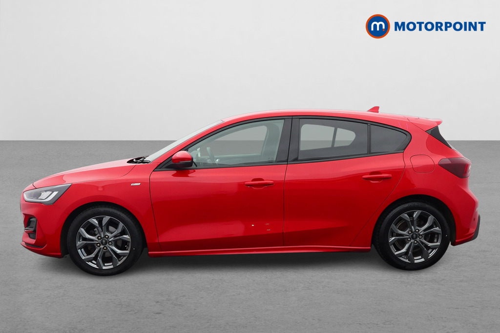 Ford Focus St-Line Manual Petrol Hatchback - Stock Number (1644062) - Passenger side