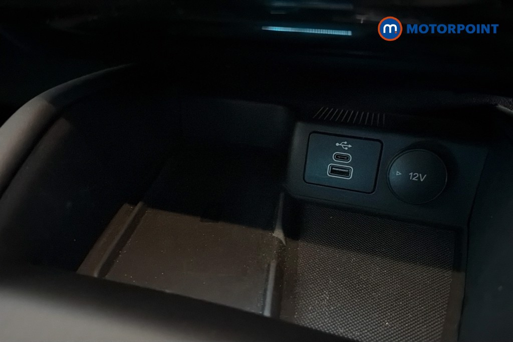 Ford Kuga St-Line Automatic Petrol-Electric Hybrid SUV - Stock Number (1644290) - 17th supplementary image
