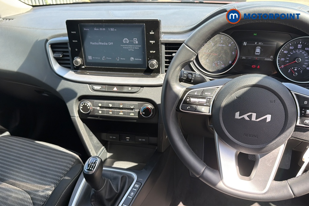KIA Ceed 2 Manual Diesel Hatchback - Stock Number (1645105) - 1st supplementary image