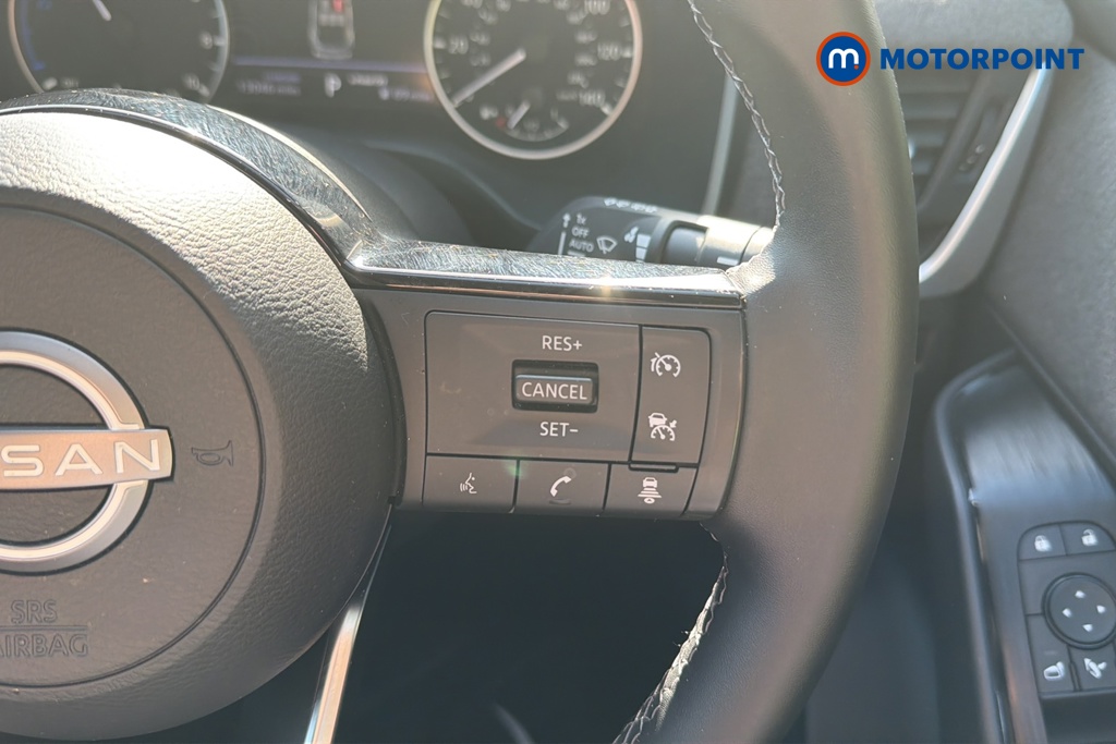 Nissan Qashqai Acenta Premium Automatic Petrol-Electric Hybrid SUV - Stock Number (1645620) - 3rd supplementary image