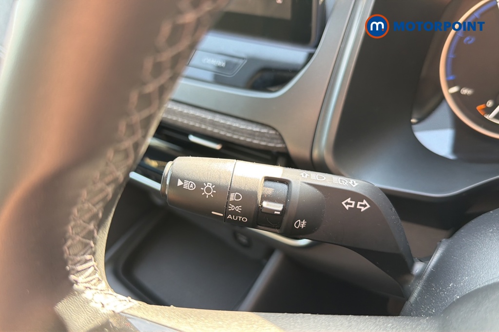 Nissan Qashqai Acenta Premium Automatic Petrol-Electric Hybrid SUV - Stock Number (1645620) - 5th supplementary image