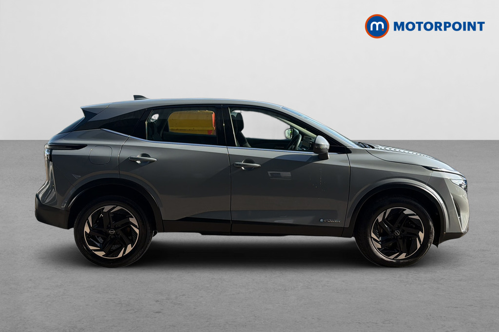 Nissan Qashqai Acenta Premium Automatic Petrol-Electric Hybrid SUV - Stock Number (1645620) - Passenger side