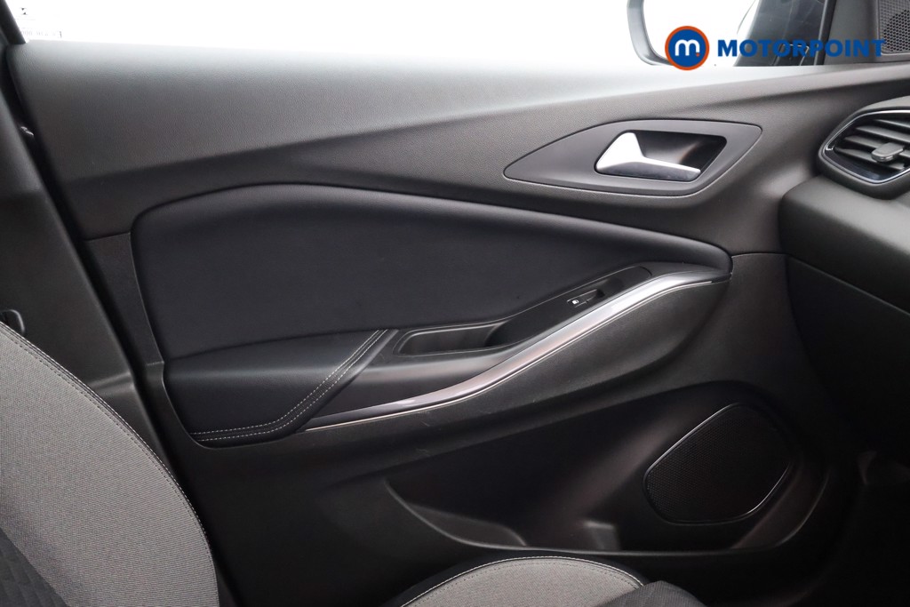 Vauxhall Grandland X Sport Nav Manual Diesel SUV - Stock Number (1645780) - 11th supplementary image