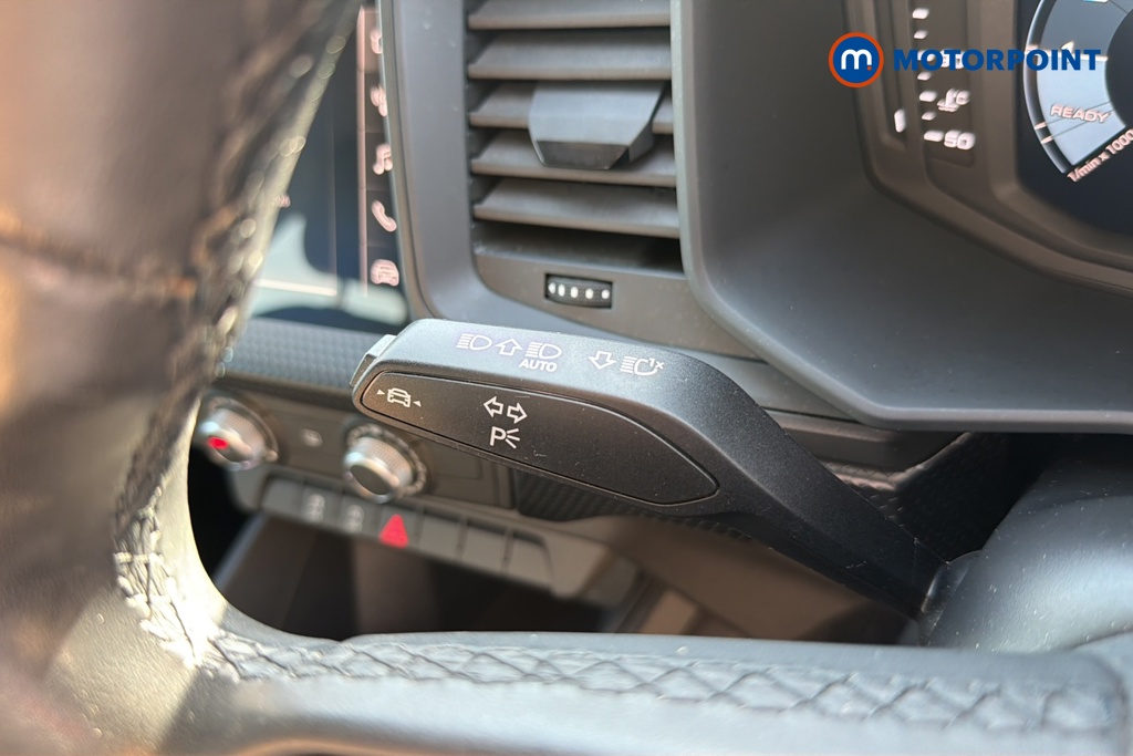 Audi A1 Technik Manual Petrol Hatchback - Stock Number (1645885) - 5th supplementary image