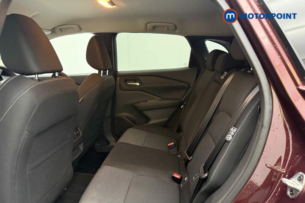 Nissan Qashqai N-Connecta Manual Petrol SUV - Stock Number (1646163) - 5th supplementary image