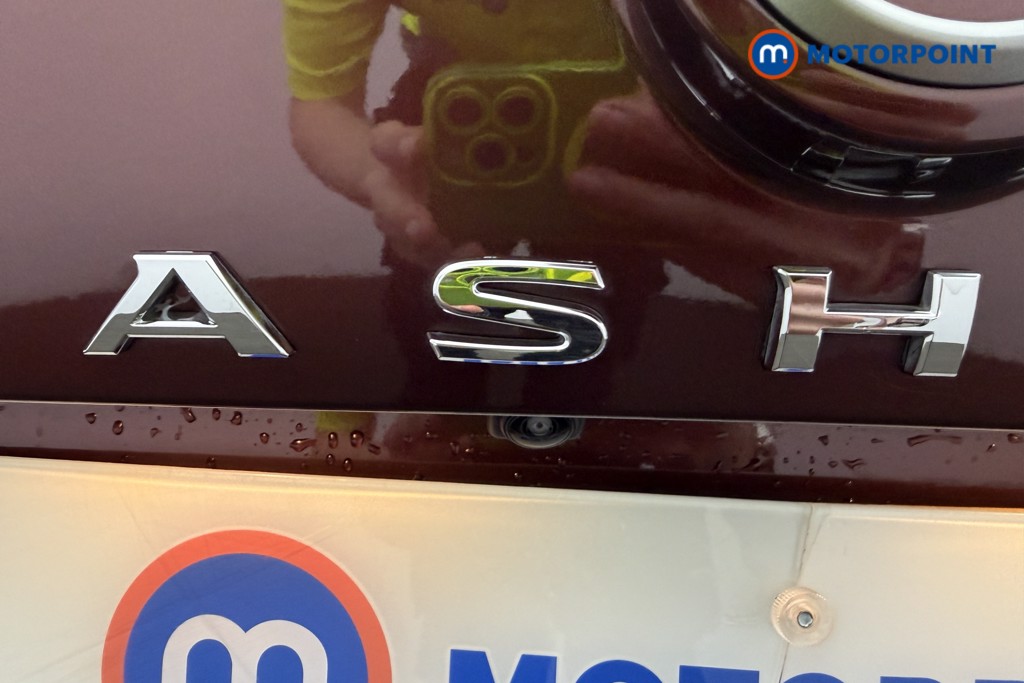 Nissan Qashqai N-Connecta Manual Petrol SUV - Stock Number (1646163) - 7th supplementary image