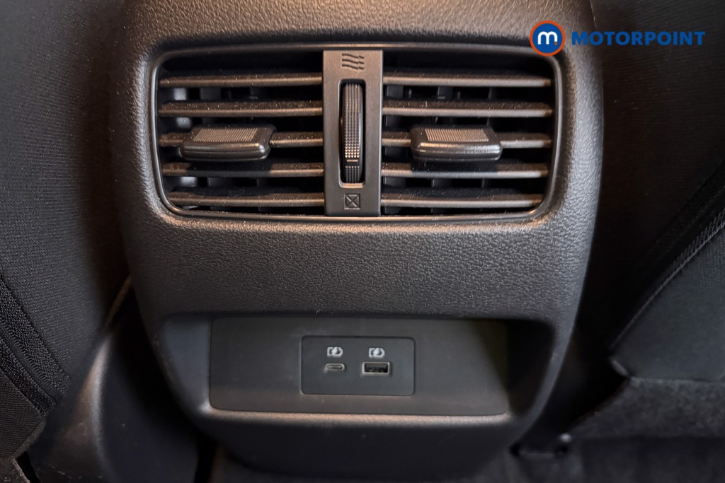 Nissan Qashqai N-Connecta Manual Petrol SUV - Stock Number (1646163) - 16th supplementary image