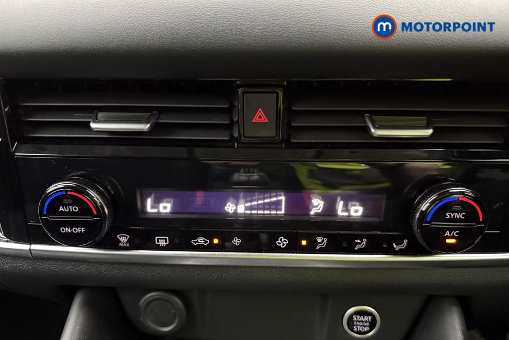 Nissan Qashqai N-Connecta Manual Petrol SUV - Stock Number (1646163) - 33rd supplementary image