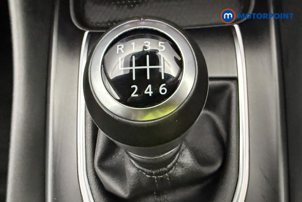 Nissan Qashqai N-Connecta Manual Petrol SUV - Stock Number (1646163) - 35th supplementary image