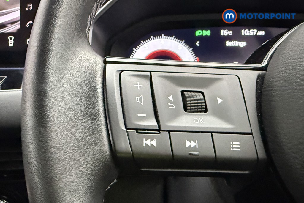 Nissan Qashqai N-Connecta Manual Petrol SUV - Stock Number (1646163) - 36th supplementary image