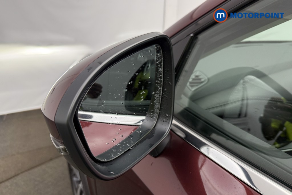 Nissan Qashqai N-Connecta Manual Petrol SUV - Stock Number (1646163) - 47th supplementary image