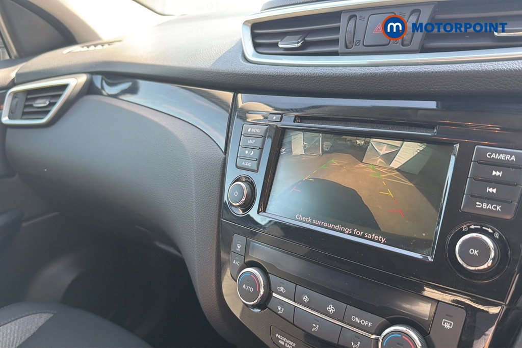 Nissan Qashqai Acenta Premium Manual Petrol SUV - Stock Number (1646189) - 13th supplementary image